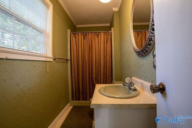 4202A Gault Avenue S, Fort Payne, AL 35967