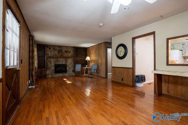 4202A Gault Avenue S, Fort Payne, AL 35967