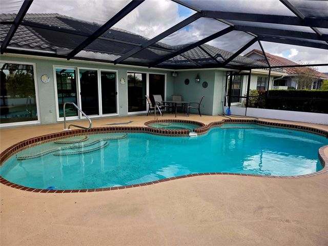 1924 NEW BEDFORD DRIVE, Sun City Center, FL 33573