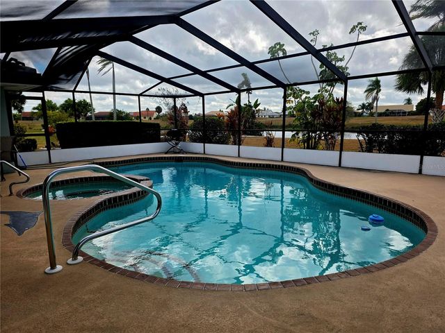 1924 NEW BEDFORD DRIVE, Sun City Center, FL 33573