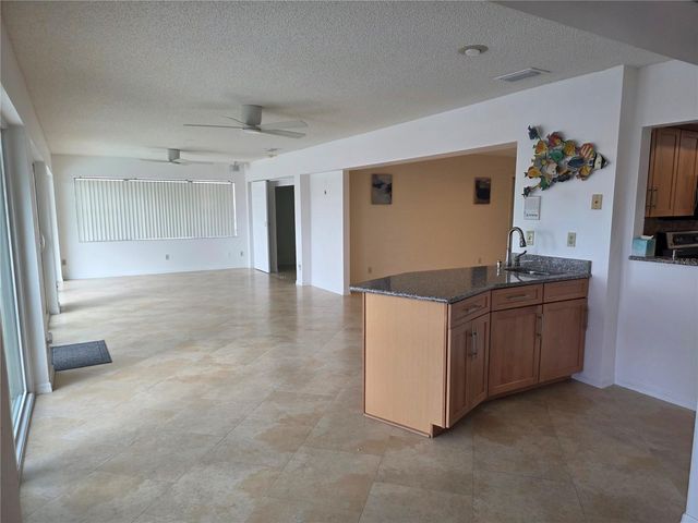 1924 NEW BEDFORD DRIVE, Sun City Center, FL 33573