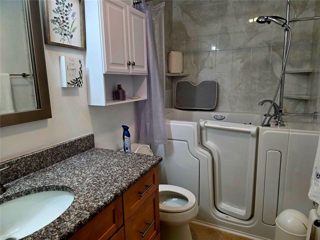 1924 NEW BEDFORD DRIVE, Sun City Center, FL 33573