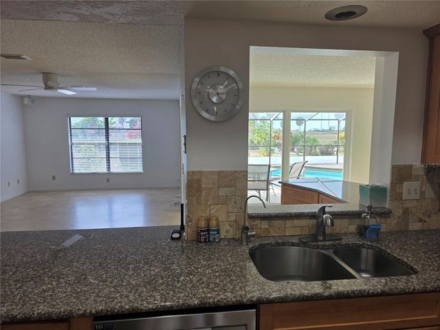 1924 NEW BEDFORD DRIVE, Sun City Center, FL 33573