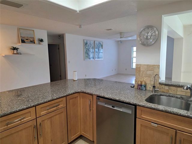 1924 NEW BEDFORD DRIVE, Sun City Center, FL 33573