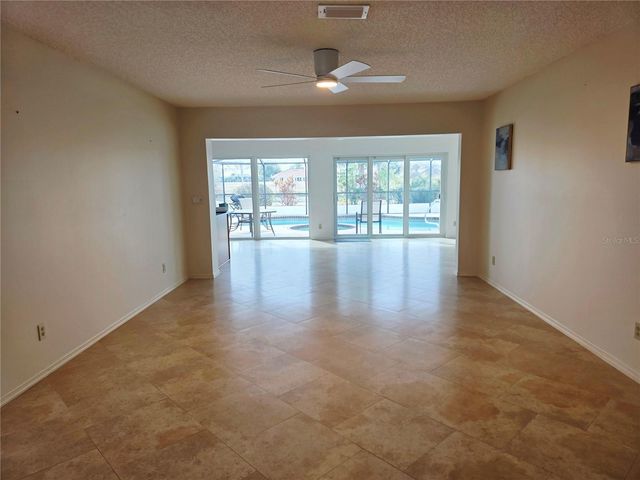 1924 NEW BEDFORD DRIVE, Sun City Center, FL 33573