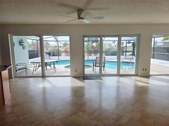 1924 NEW BEDFORD DRIVE, Sun City Center, FL 33573