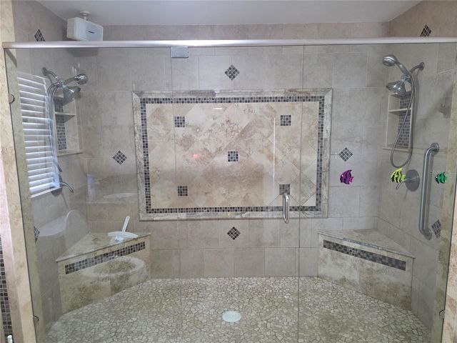 1924 NEW BEDFORD DRIVE, Sun City Center, FL 33573