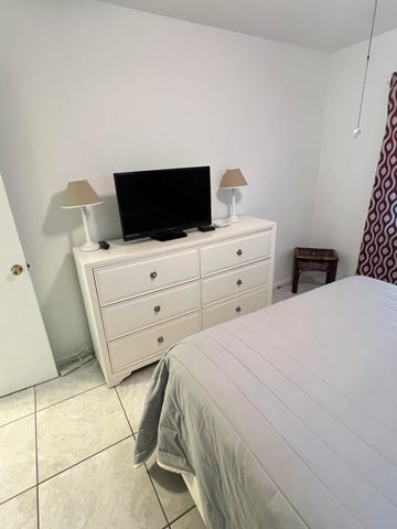 120 COVENTRY E 120, West Palm Beach, FL 33417
