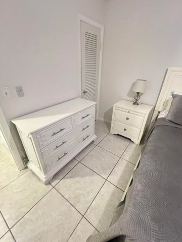 120 COVENTRY E 120, West Palm Beach, FL 33417