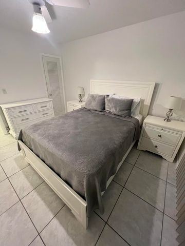 120 COVENTRY E 120, West Palm Beach, FL 33417
