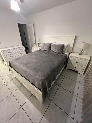120 COVENTRY E 120, West Palm Beach, FL 33417