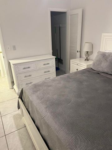 120 COVENTRY E 120, West Palm Beach, FL 33417