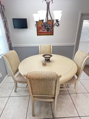 120 COVENTRY E 120, West Palm Beach, FL 33417