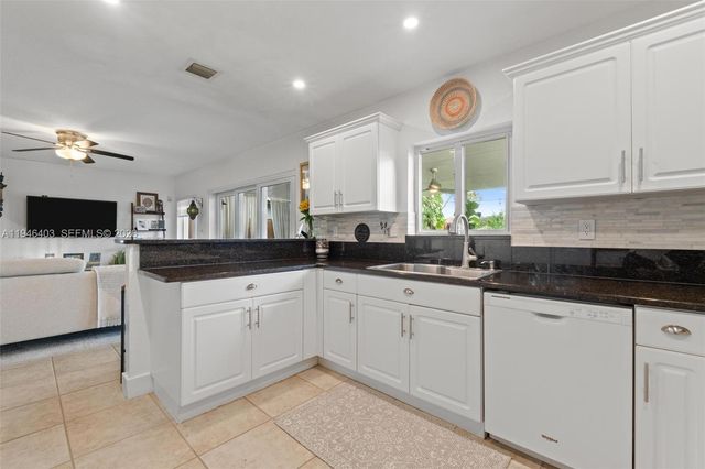 11950 SW 135th Ter, Miami, FL 33186