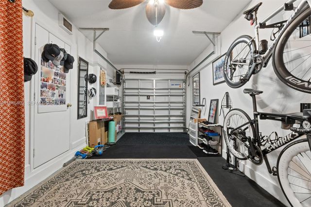 11950 SW 135th Ter, Miami, FL 33186