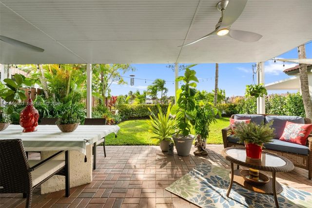 11950 SW 135th Ter, Miami, FL 33186