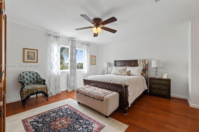 11950 SW 135th Ter, Miami, FL 33186