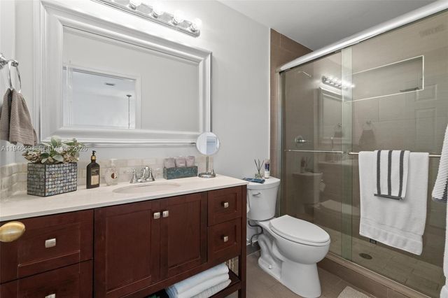 11950 SW 135th Ter, Miami, FL 33186