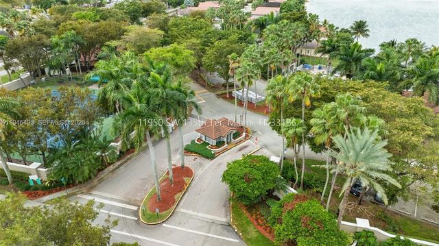 11950 SW 135th Ter, Miami, FL 33186