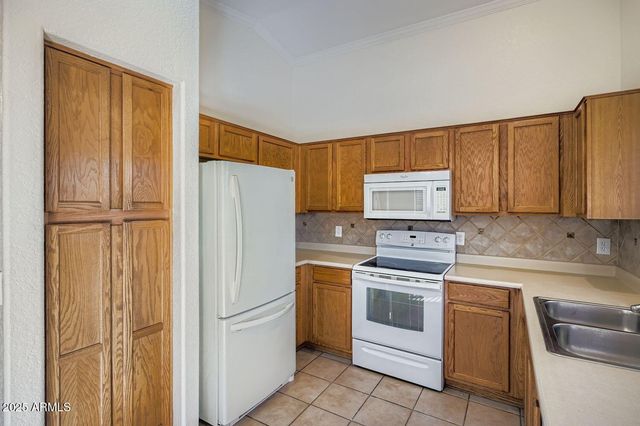 4035 W ROSE GARDEN Lane, Glendale, AZ 85308