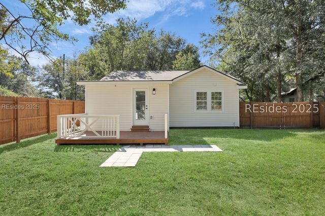 178 5th Ave, Ridgeland, SC 29936