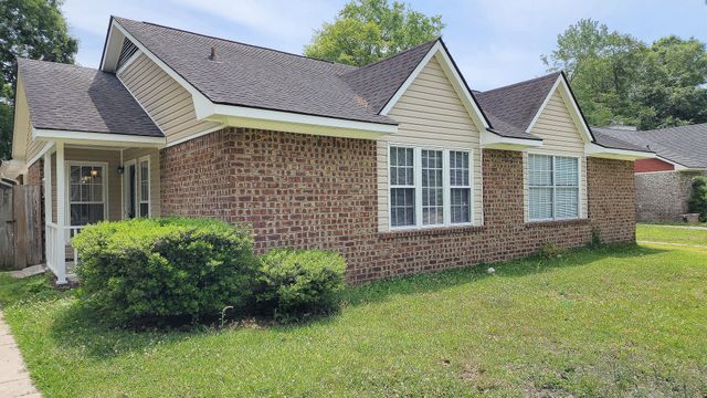 9511 Raven Drive, Ladson, SC 29456