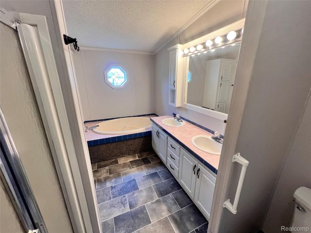 415 Weeping Willow, Genesee Charter Township, MI 48506