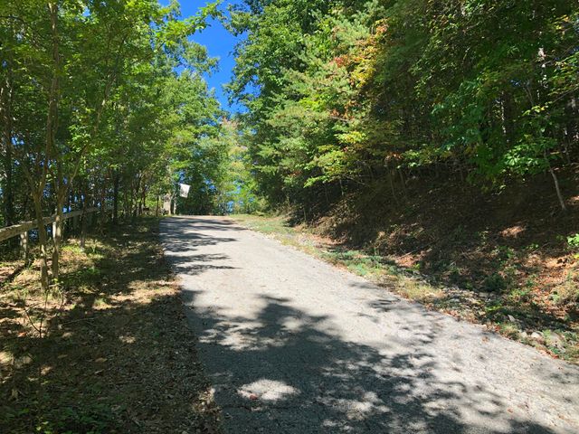 3287 Green Ridge RD, Roanoke, VA 24019