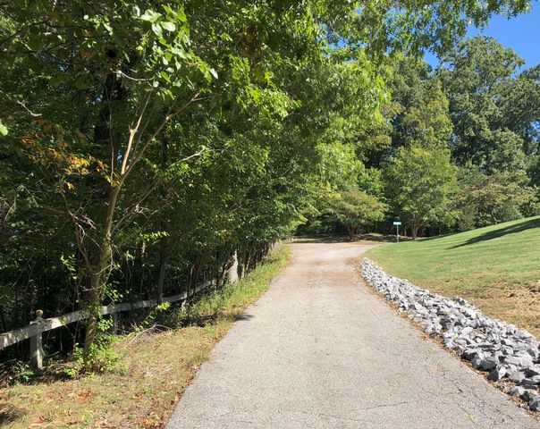 3287 Green Ridge RD, Roanoke, VA 24019