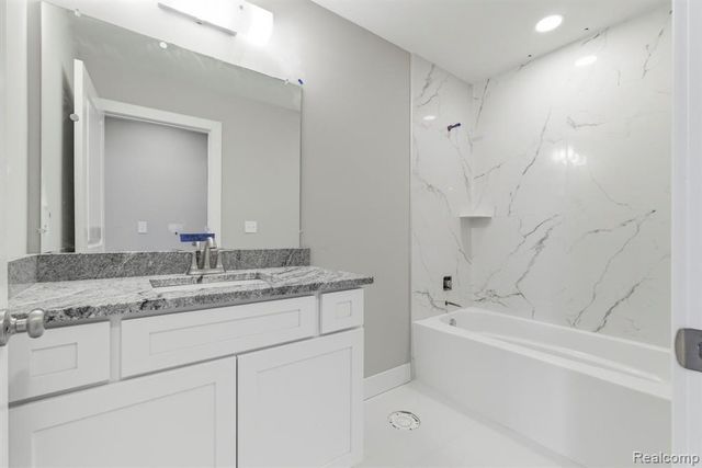 2279 Baltimore, Davison, MI 48423