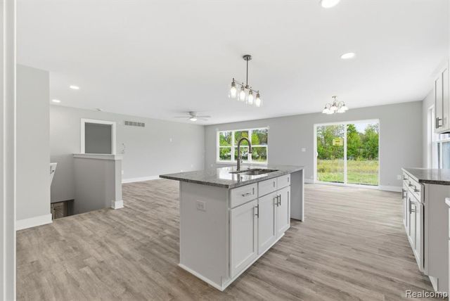 2279 Baltimore, Davison, MI 48423