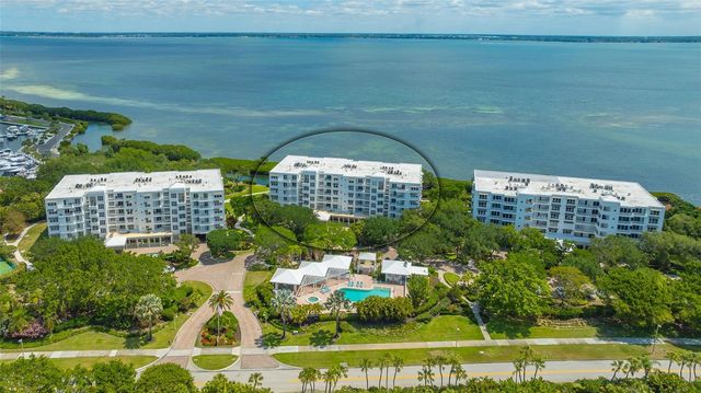 2450 HARBOURSIDE DRIVE 212, Longboat Key, FL 34228