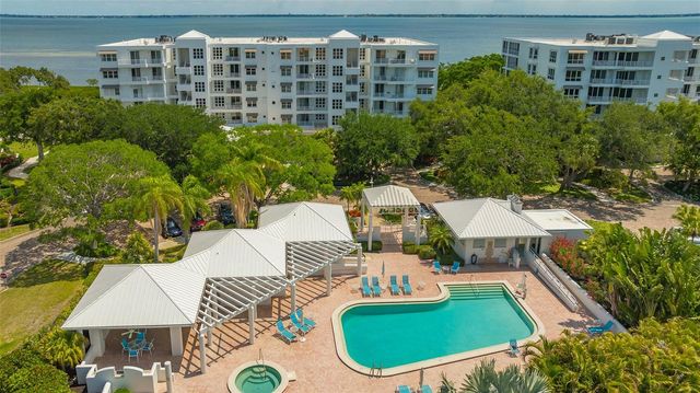 2450 HARBOURSIDE DRIVE 212, Longboat Key, FL 34228