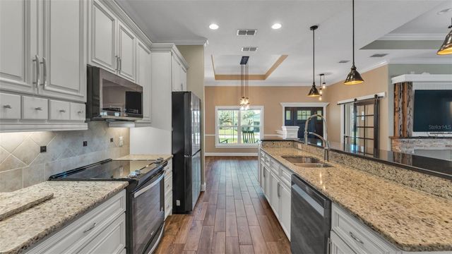 187 BENTLEY OAKS BOULEVARD, Auburndale, FL 33823