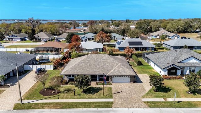 187 BENTLEY OAKS BOULEVARD, Auburndale, FL 33823