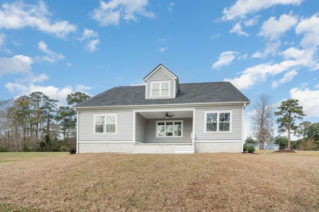 1105 Crooked Hook Rd., North Myrtle Beach, SC 29582
