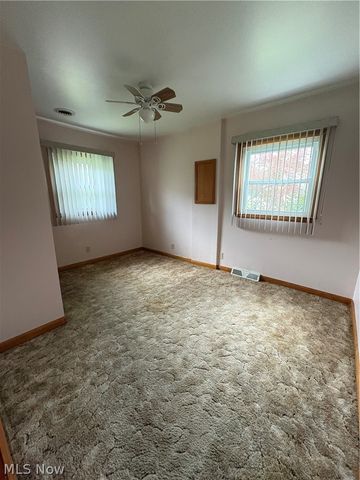 740 Oxford Avenue, Niles, OH 44446