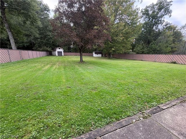 740 Oxford Avenue, Niles, OH 44446
