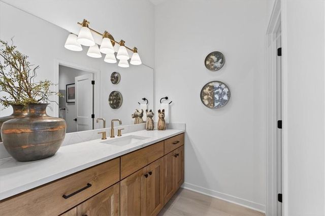 2756 W 133rd Terrace, Leawood, KS 66209