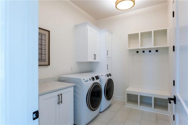 2756 W 133rd Terrace, Leawood, KS 66209