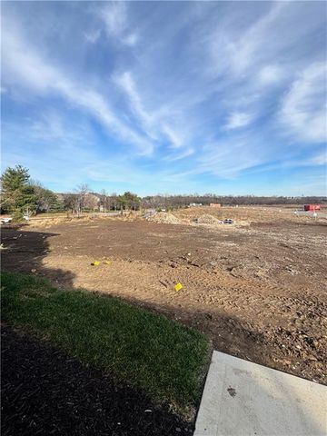 2756 W 133rd Terrace, Leawood, KS 66209