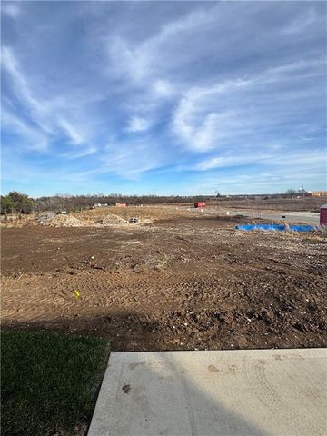 2756 W 133rd Terrace, Leawood, KS 66209