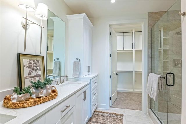 2756 W 133rd Terrace, Leawood, KS 66209