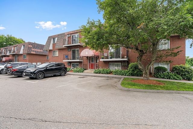 6 Apricot St 10, Worcester, MA 01603