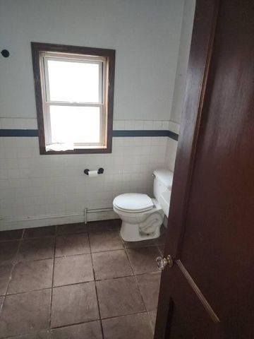 2202 Henry STREET, Sheboygan, WI 53081