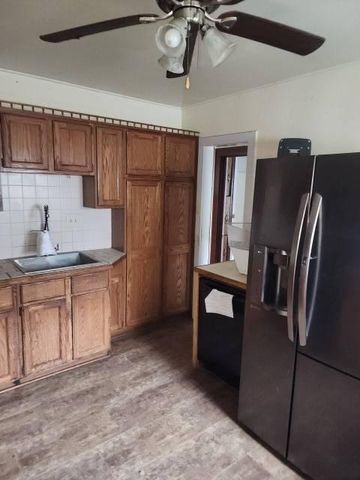 2202 Henry STREET, Sheboygan, WI 53081
