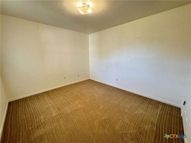 2201 Westcliff Road, Killeen, TX 76543