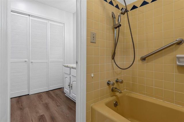 3769 Amber Road NW, Atlanta, GA 30331