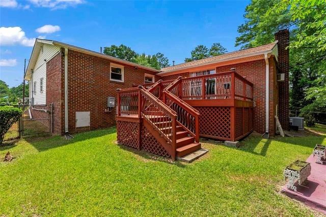 3769 Amber Road NW, Atlanta, GA 30331