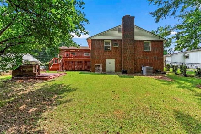 3769 Amber Road NW, Atlanta, GA 30331